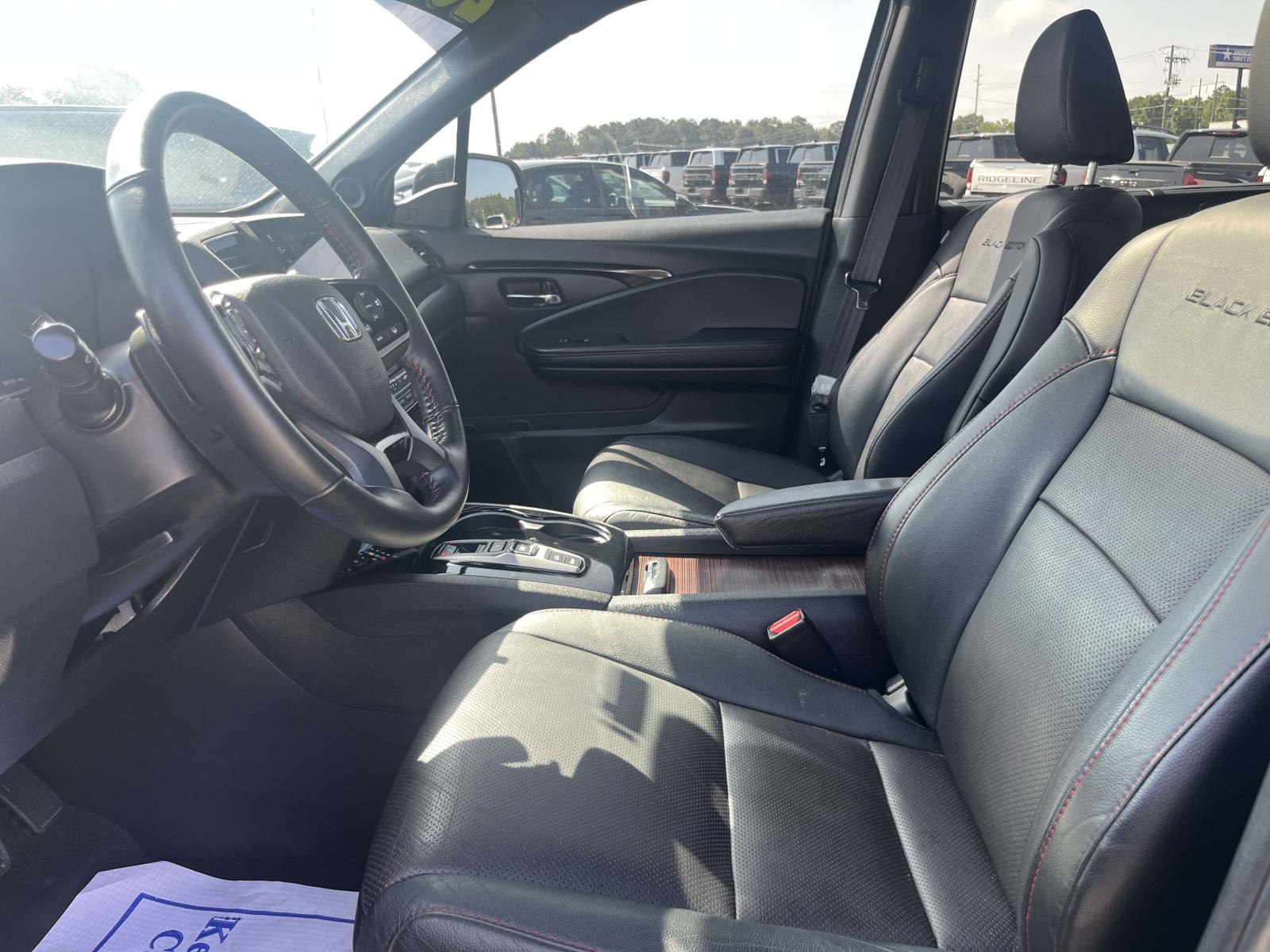2021 Honda Pilot Black Edition - Photo 14