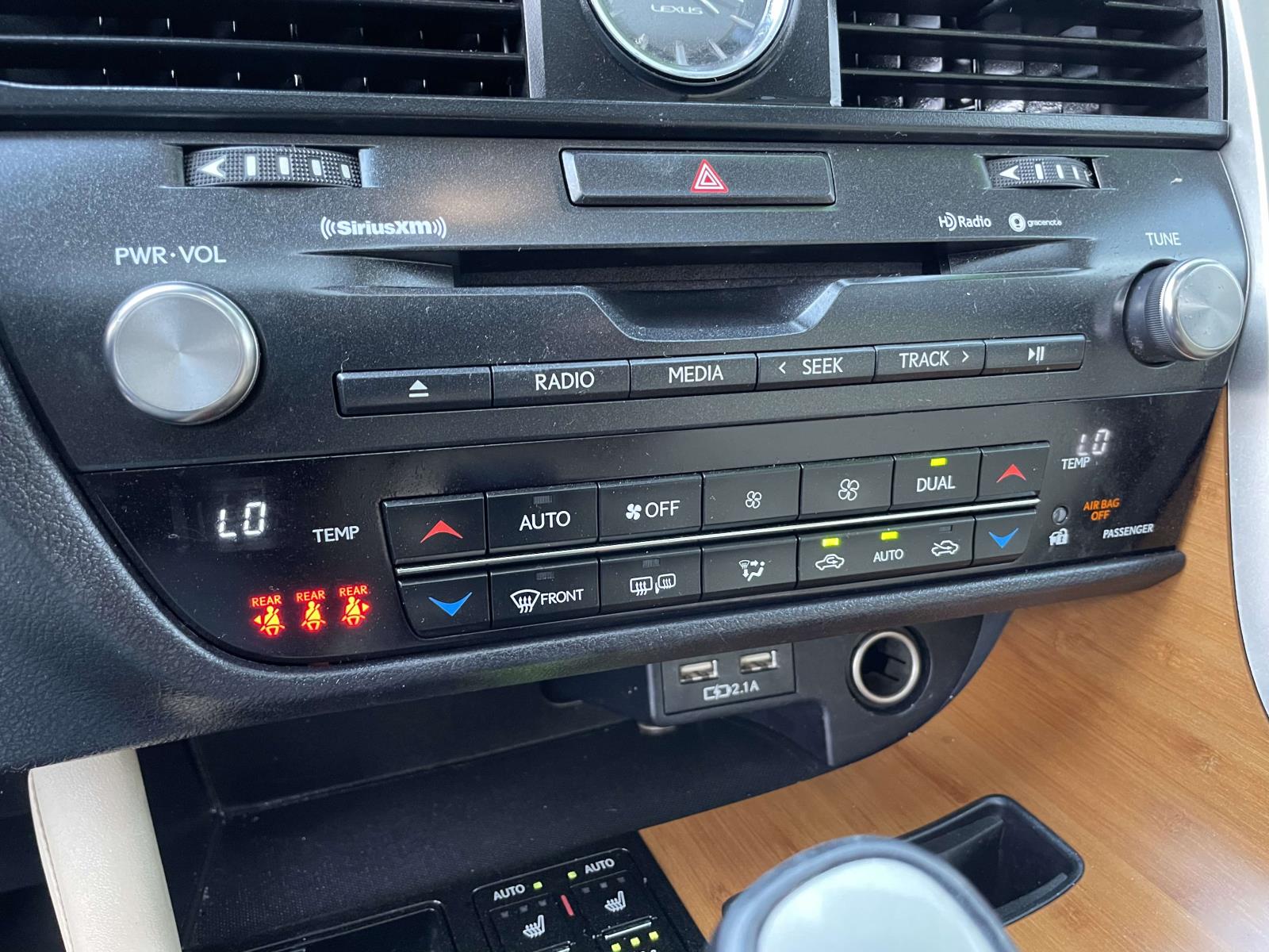 2022 Lexus RX 350 - Photo 17