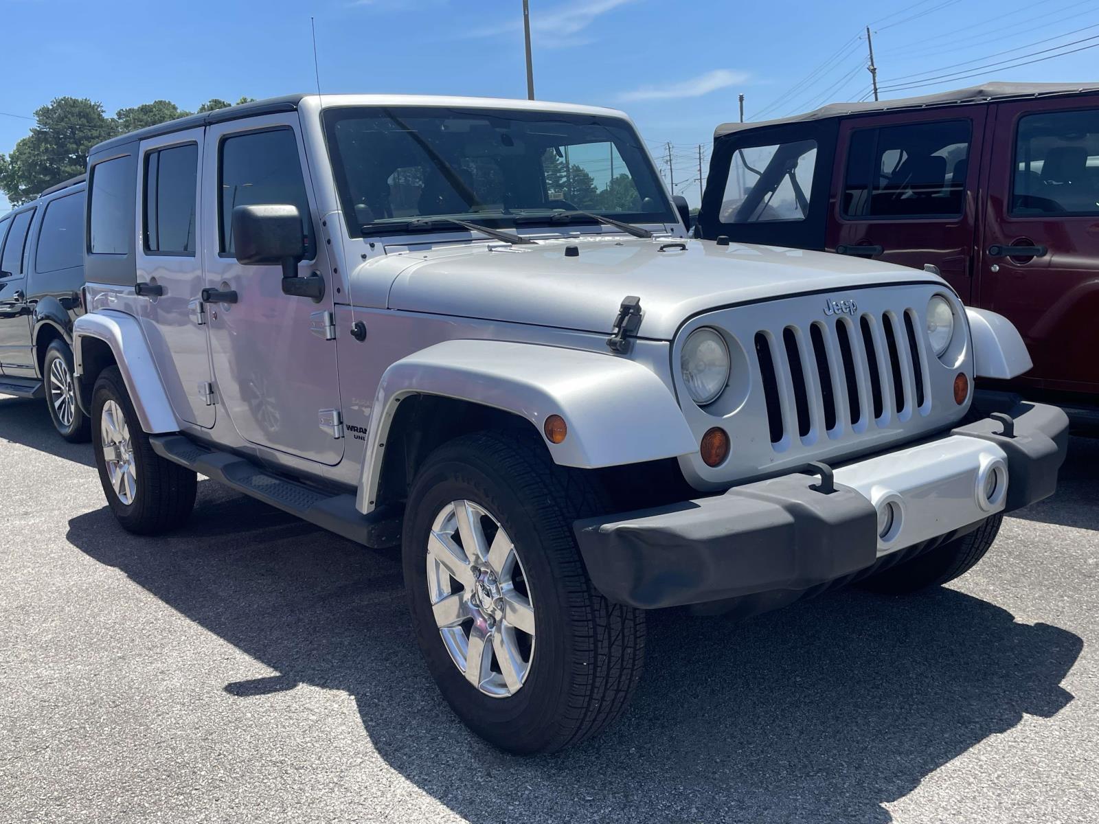2012 Jeep Wrangler Unlimited Sahara - Photo 4