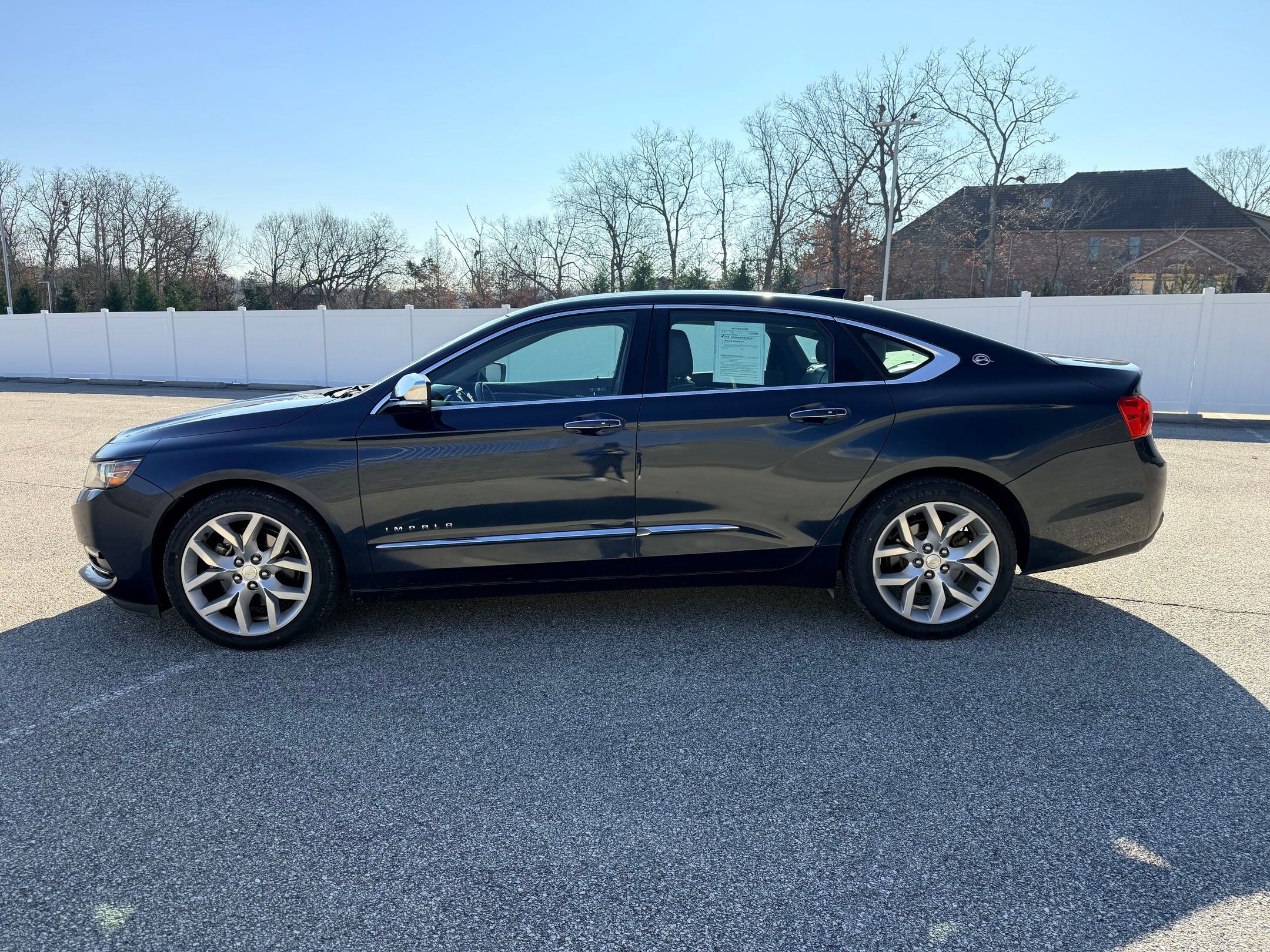 2017 Chevrolet Impala Premier photo 2
