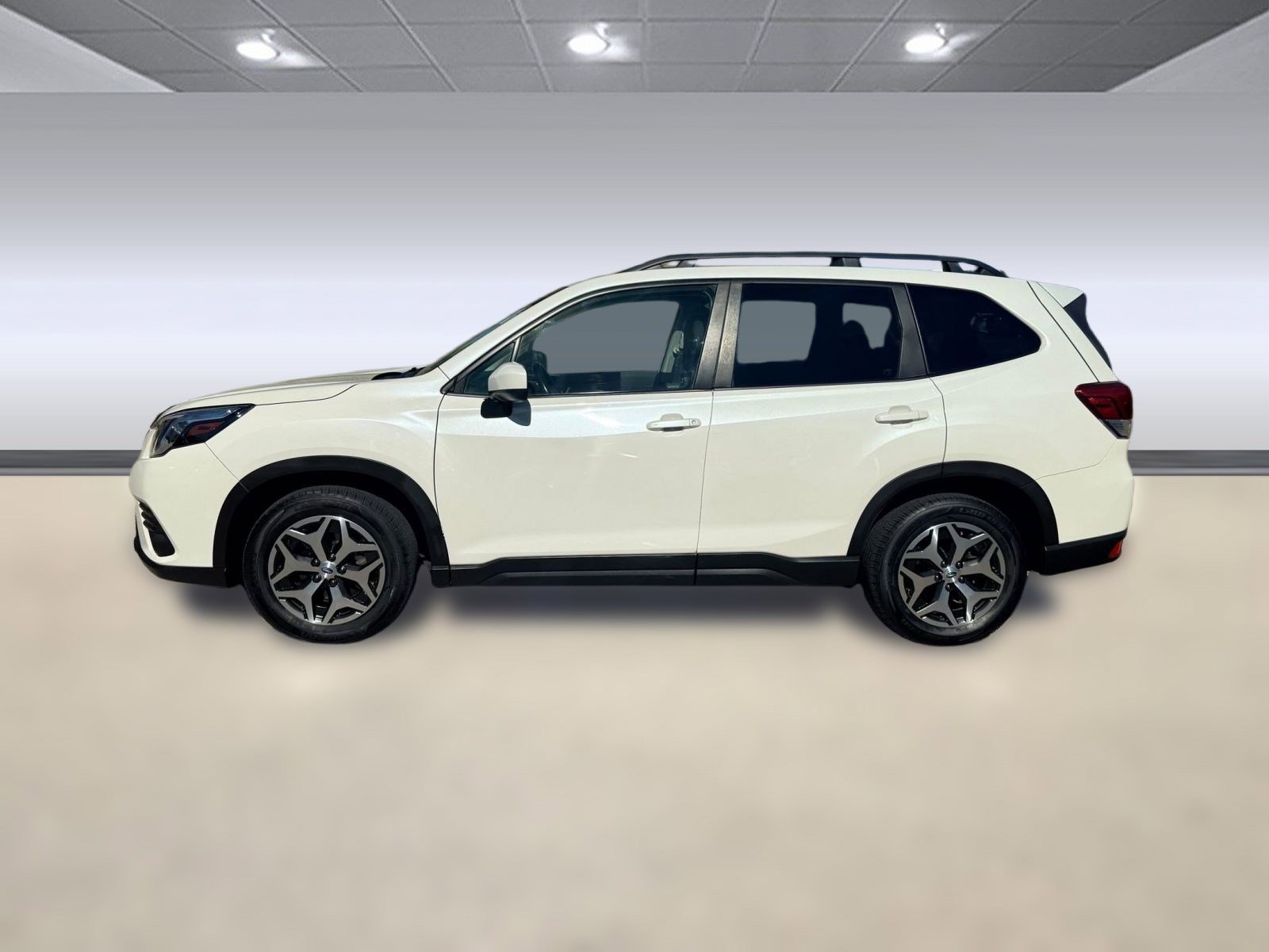 2023 Subaru Forester Premium photo 2