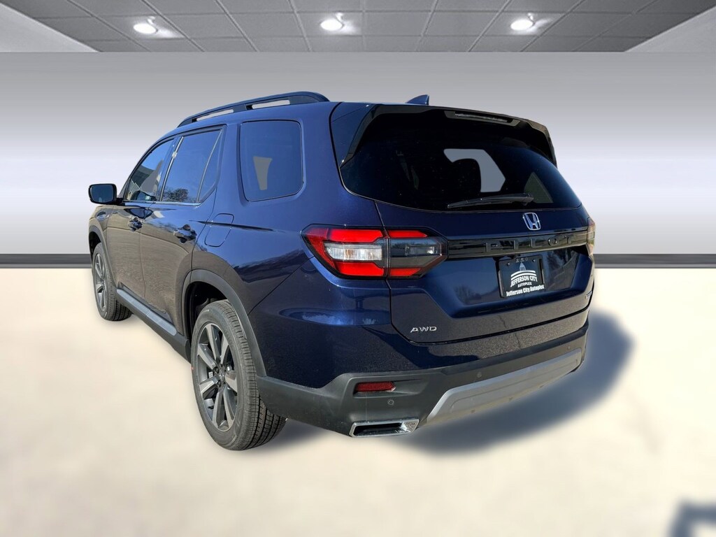 New 2025 Honda Pilot Touring SUV