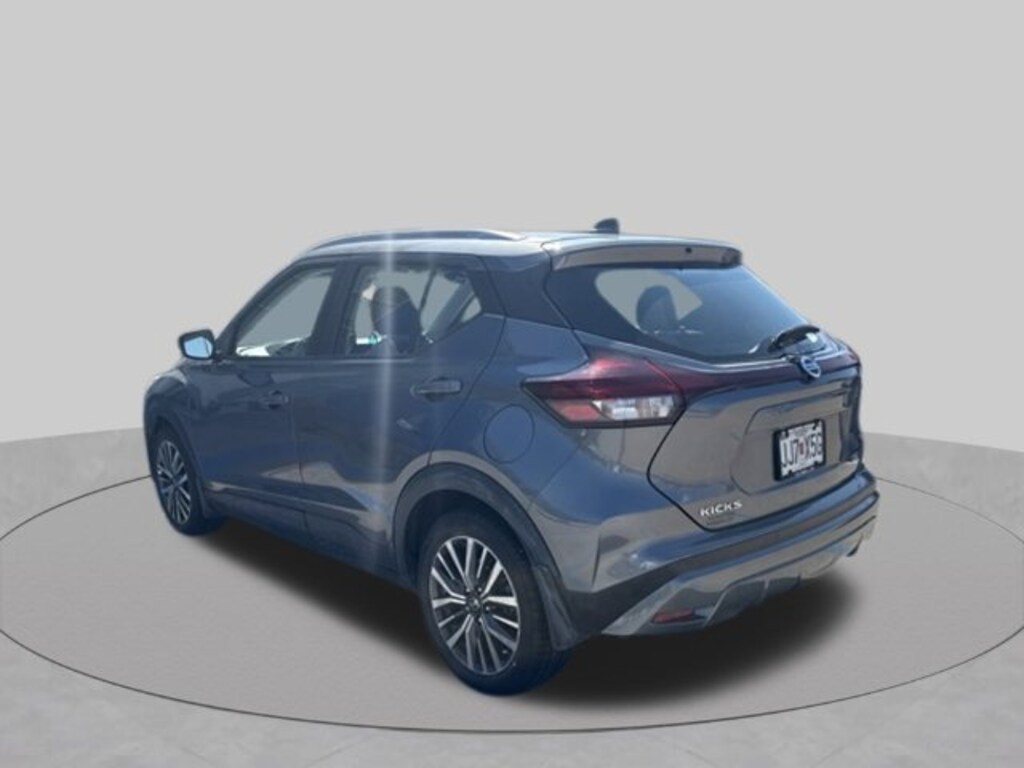 Used 2021 Nissan Kicks SV SV FWD