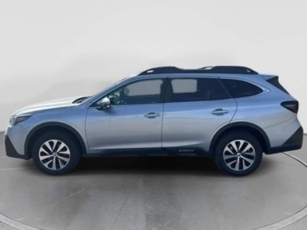 Used 2022 Subaru Outback Premium Premium CVT