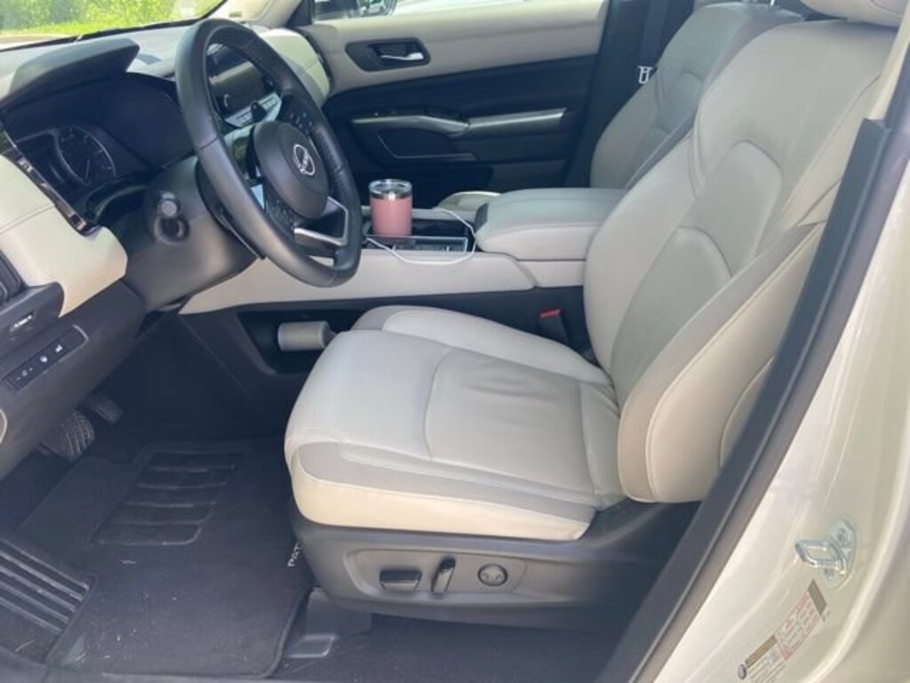 Used 2023 Nissan Pathfinder SL SL 2WD