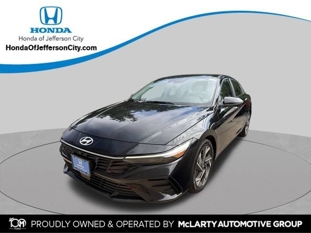 2024 Hyundai Elantra Limited IVT 