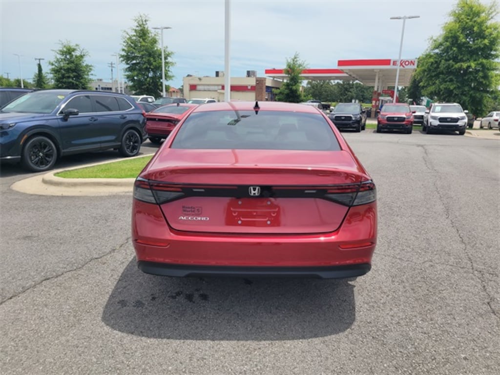 New 2025 Honda Accord SE Sedan