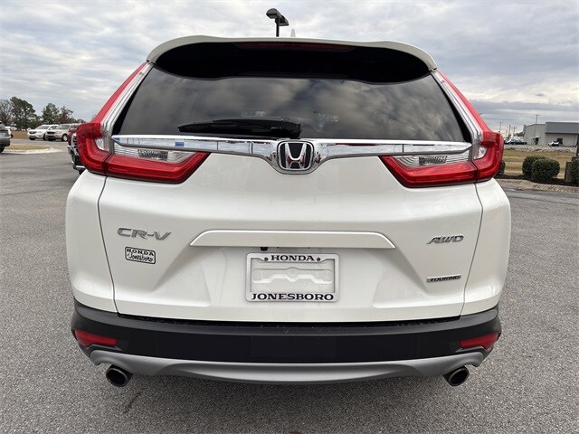 2018 Honda CR-V Touring photo 3