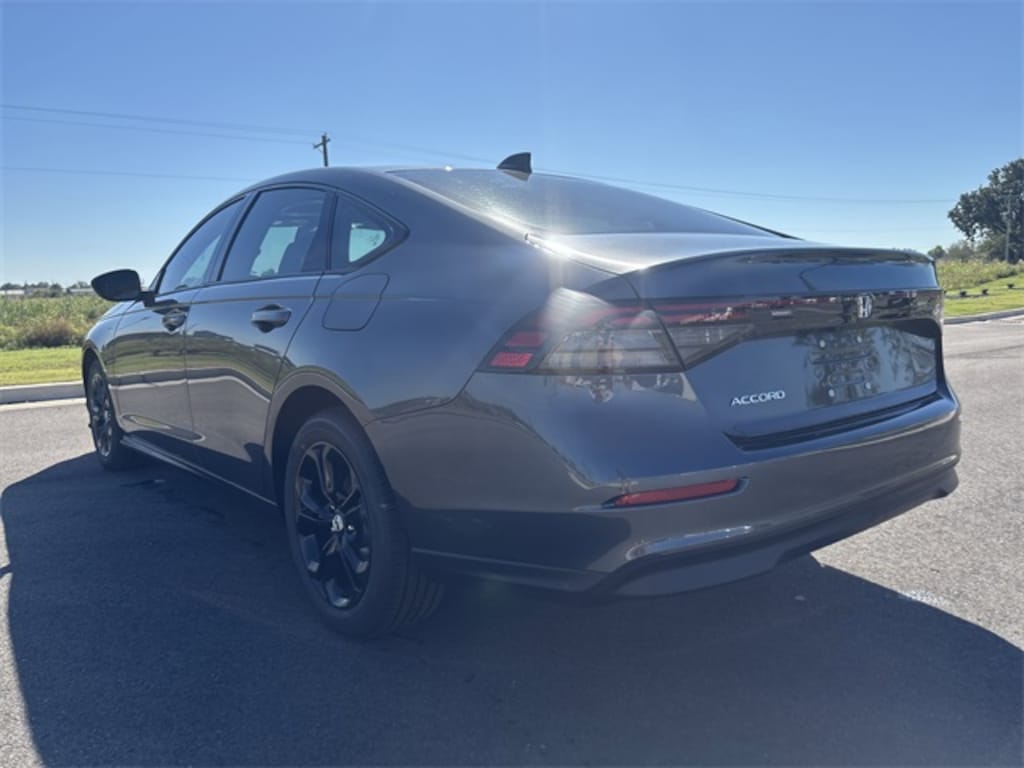 New 2025 Honda Accord SE Sedan