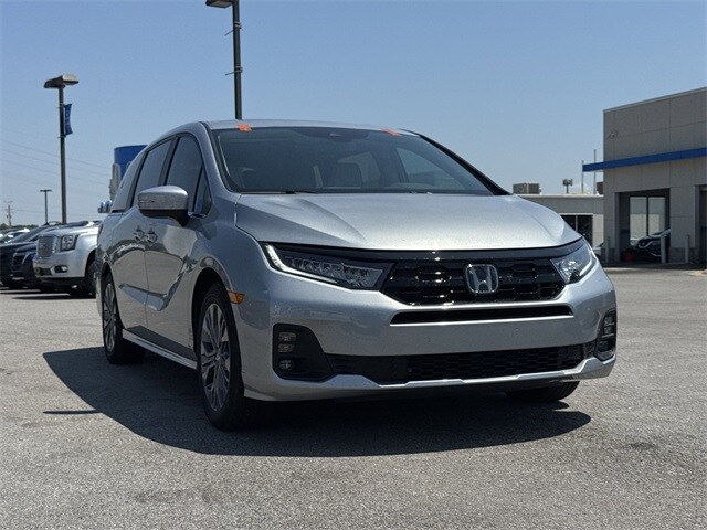 2025 Honda Odyssey Touring photo 3