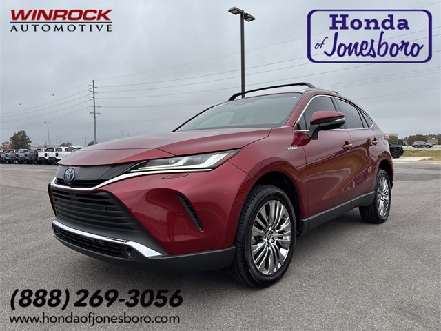 2021 Toyota Venza XLE's photo