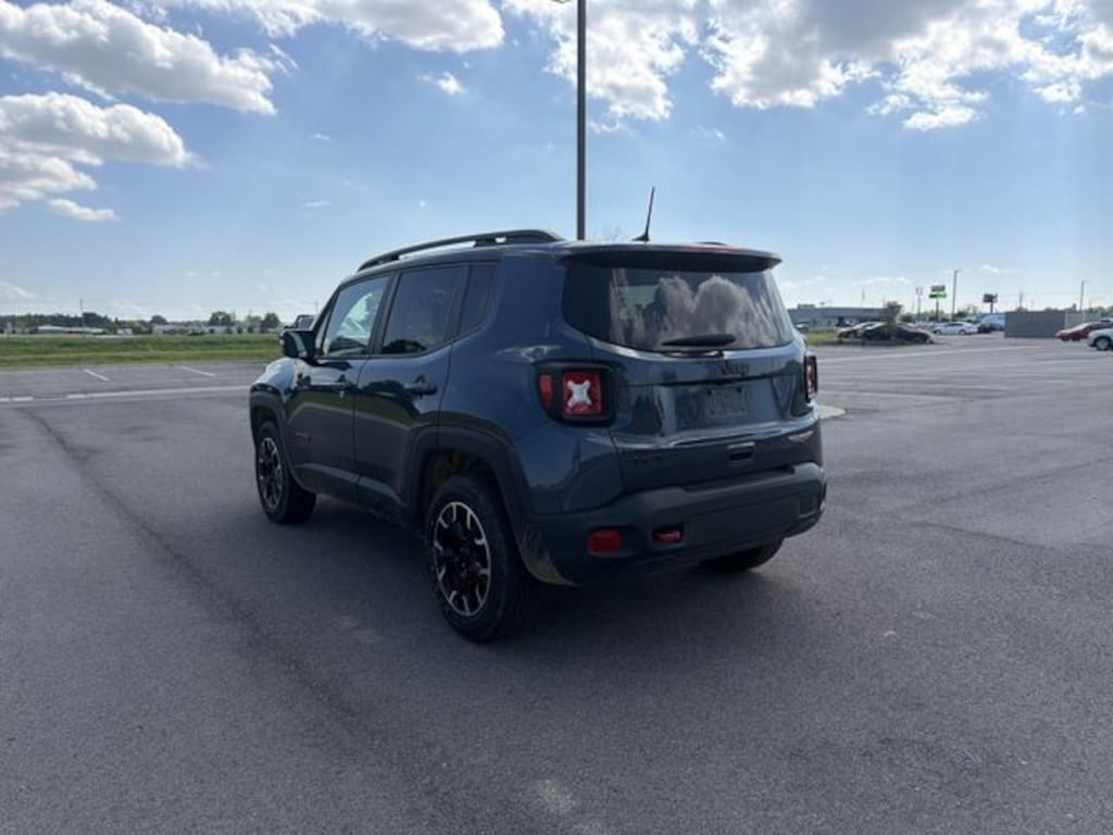 Used 2023 Jeep Renegade Trailhawk SUV