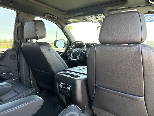 2024 GMC Yukon Denali - Photo 16
