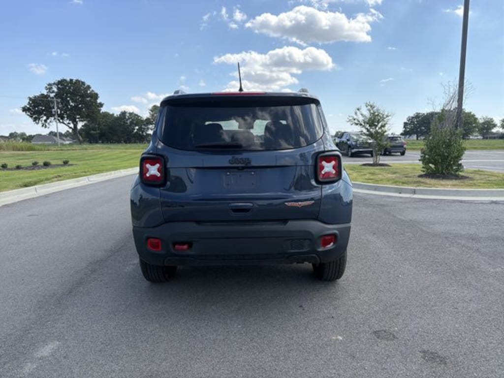 Used 2023 Jeep Renegade Trailhawk SUV