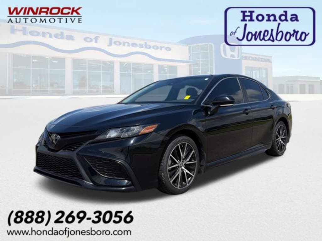 Used 2023 Toyota Camry SE Sedan