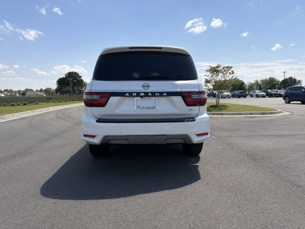Used 2023 Nissan Armada SL SUV