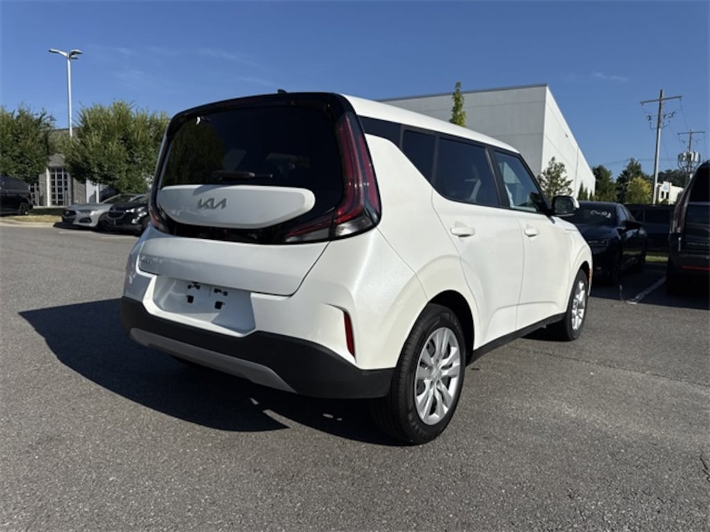 Used 2023 Kia Soul LX Hatchback