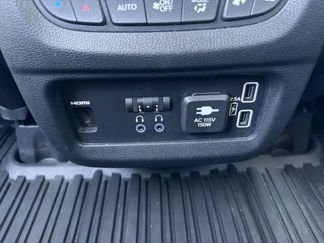 2022 Honda Pilot Touring - Photo 26