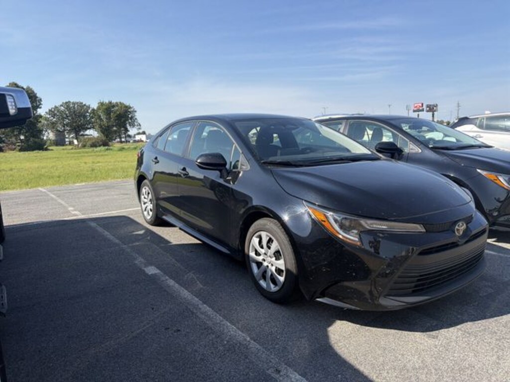 Used 2024 Toyota Corolla LE Sedan