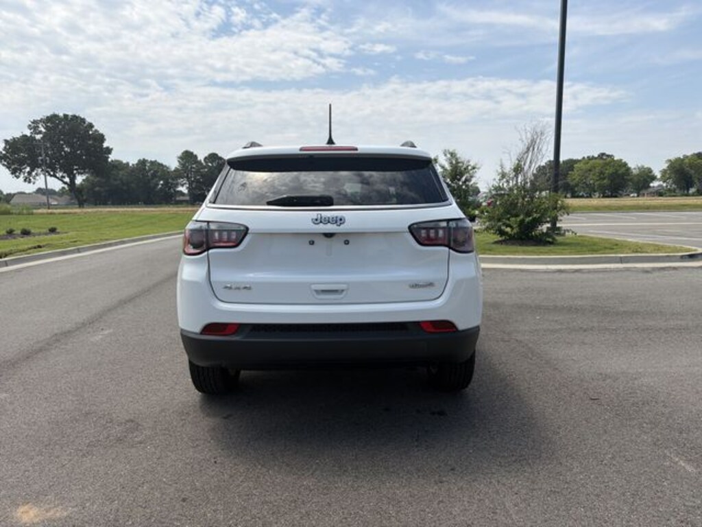 Used 2022 Jeep Compass Latitude SUV