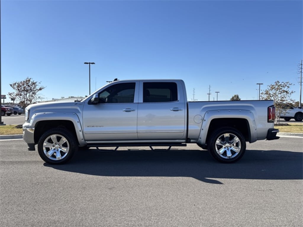 Used 2017 GMC Sierra 1500 SLT Truck