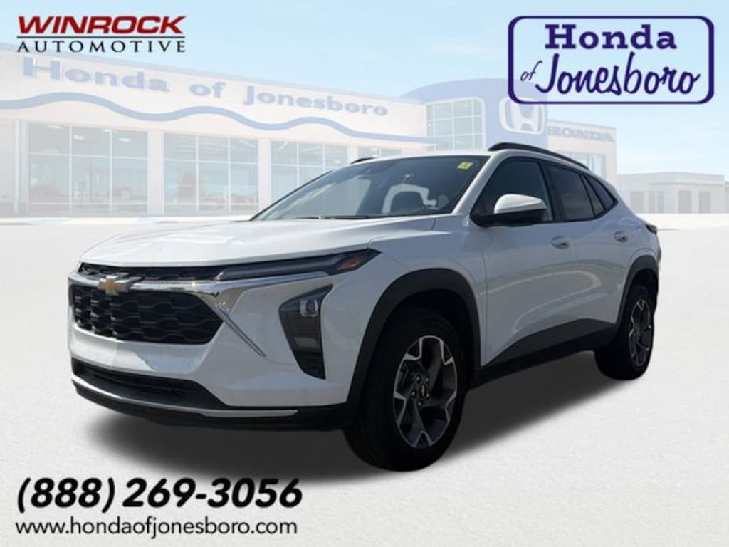 Used 2025 Chevrolet Trax LT SUV