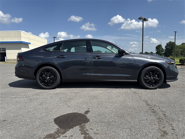2025 Honda Accord SE photo 4