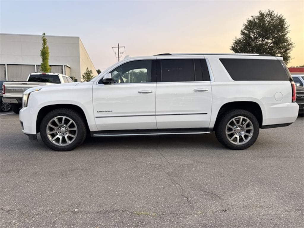 Used 2020 GMC Yukon XL Denali SUV