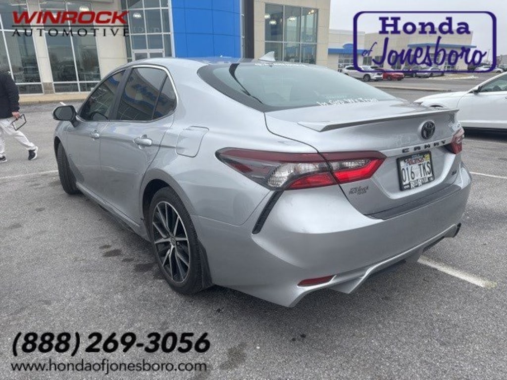 Used 2024 Toyota Camry SE Sedan