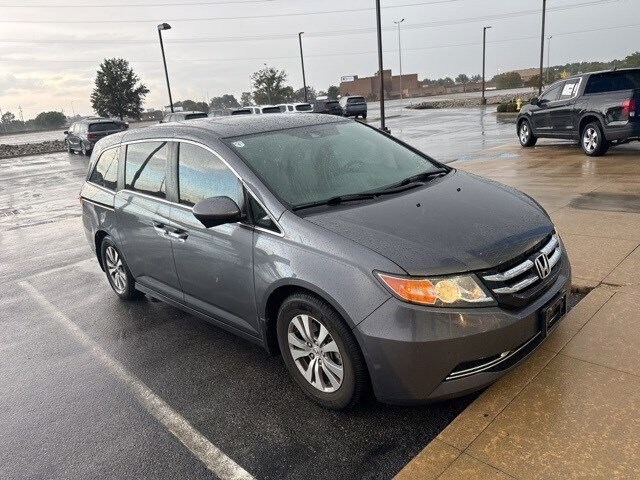 2017 Honda Odyssey EX-L photo 2