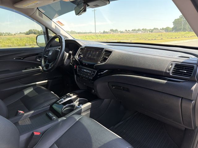 2022 Honda Pilot Touring - Photo 16