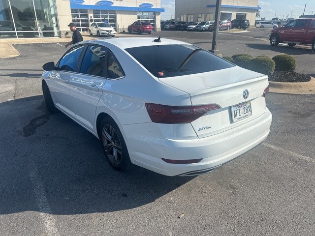 2021 Volkswagen Jetta R-Line photo 4