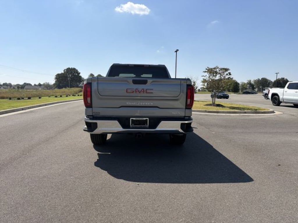 Used 2025 GMC Sierra 1500 SLT Truck