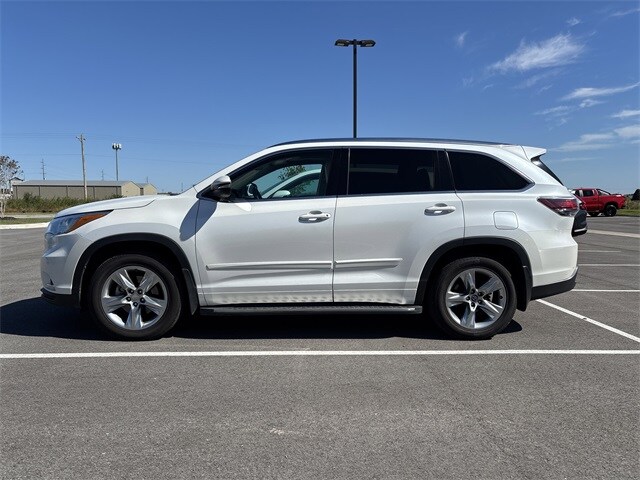 2016 Toyota Highlander Limited photo 2