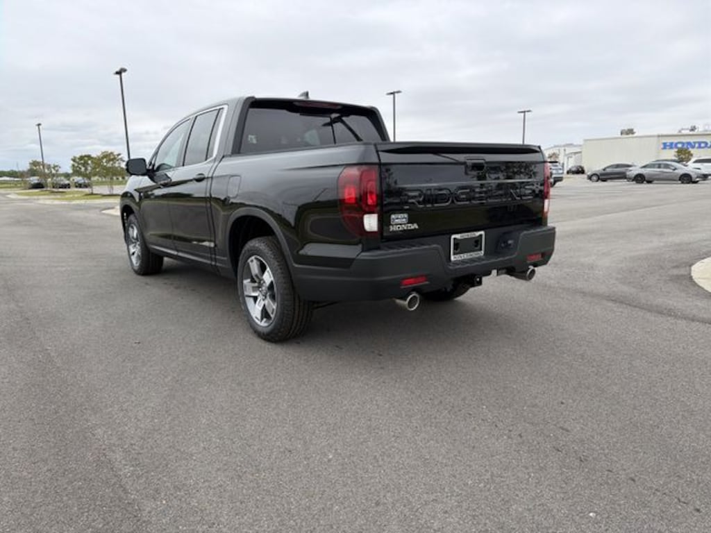 New 2026 Honda Ridgeline RTL Truck Crew Cab