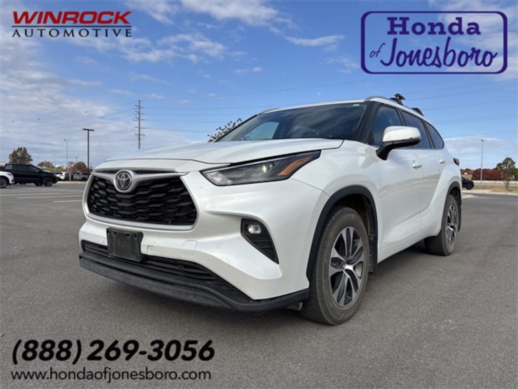 Used 2022 Toyota Highlander XLE SUV