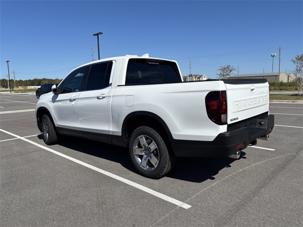 New 2026 Honda Ridgeline RTL Truck Crew Cab