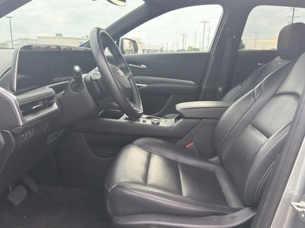 Used 2025 Cadillac XT4 Premium Luxury SUV