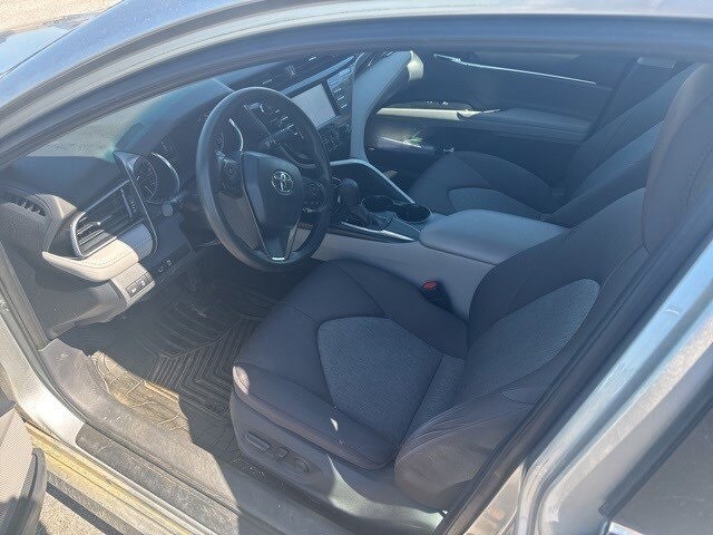 2019 Toyota Camry LE photo 3