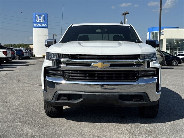 2020 Chevrolet Silverado 1500 LT photo 2