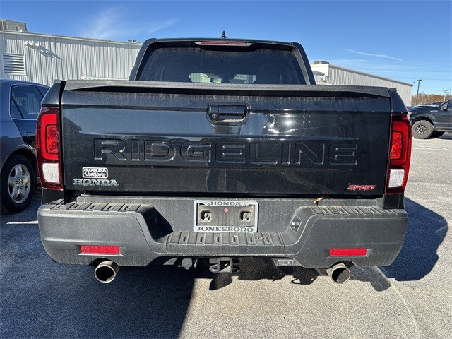2024 Honda Ridgeline Sport photo 3