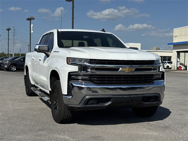 2020 Chevrolet Silverado 1500 LT photo 3