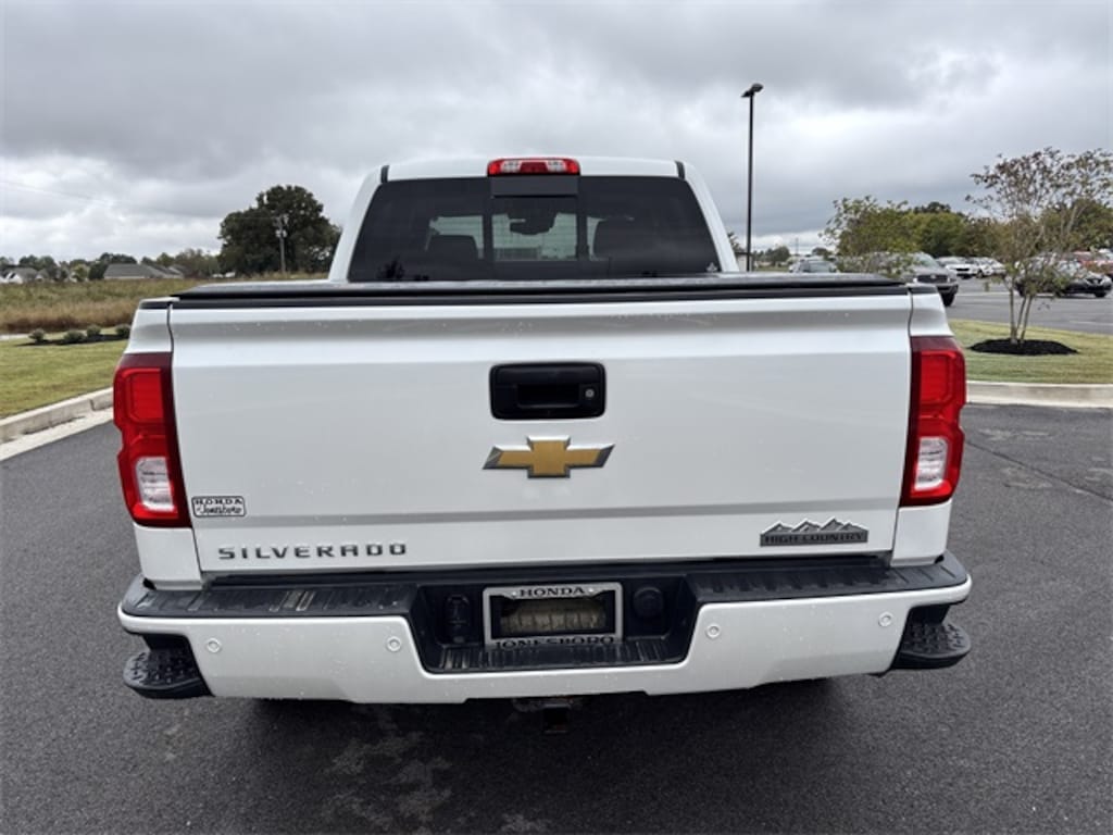 Used 2017 Chevrolet Silverado 1500 High Country Truck