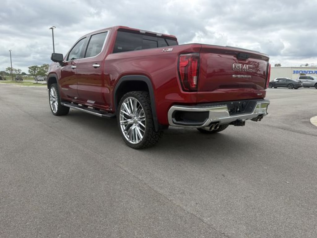 Used 2023 GMC Sierra 1500 SLT Truck