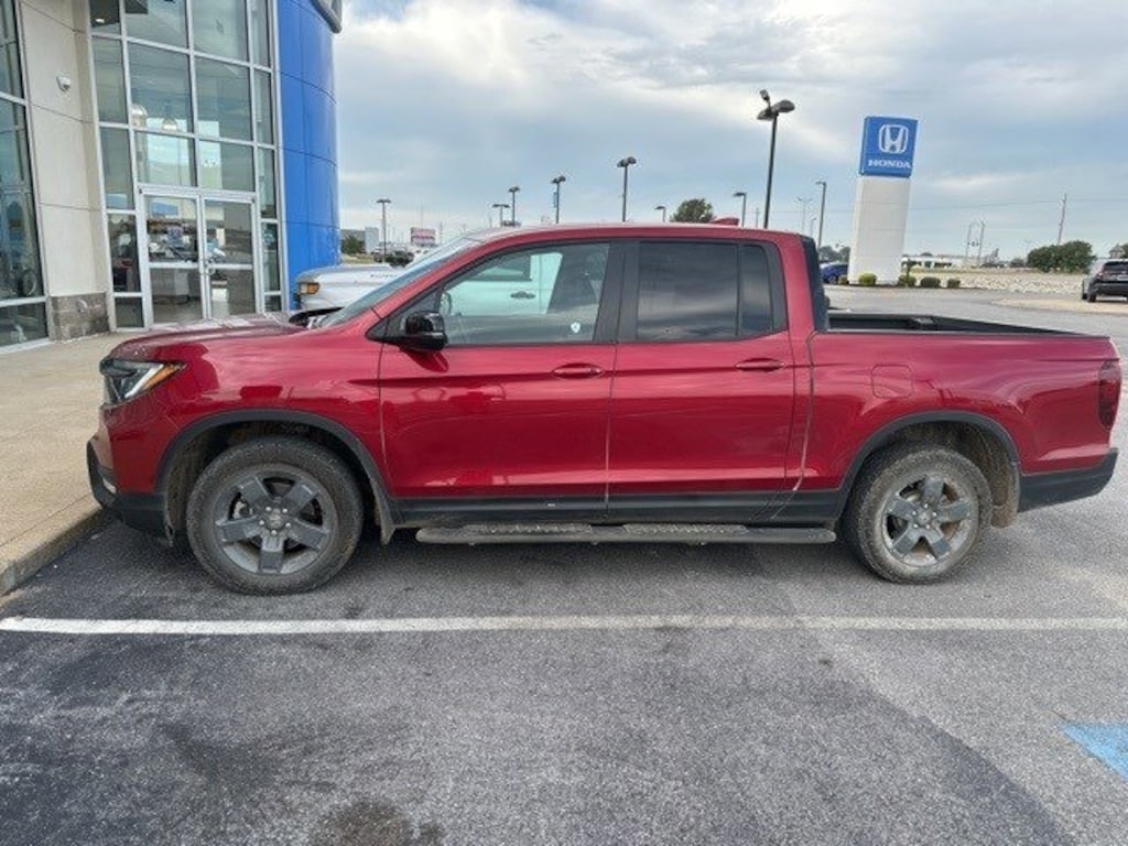 Used 2025 Honda Ridgeline TrailSport Truck