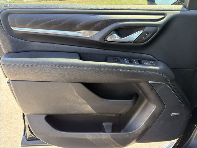 2024 GMC Yukon Denali - Photo 38