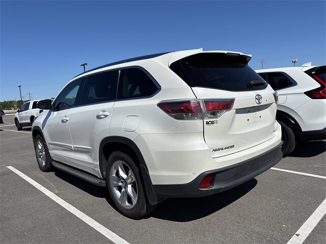 2016 Toyota Highlander Limited photo 3