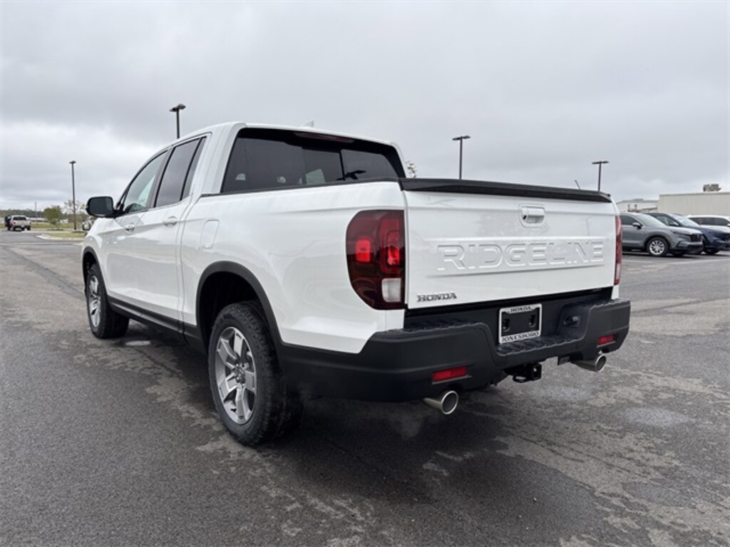 New 2026 Honda Ridgeline RTL Truck Crew Cab