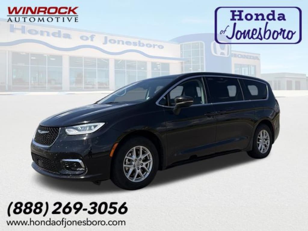 Used 2023 Chrysler Pacifica Touring L Minivan/Van