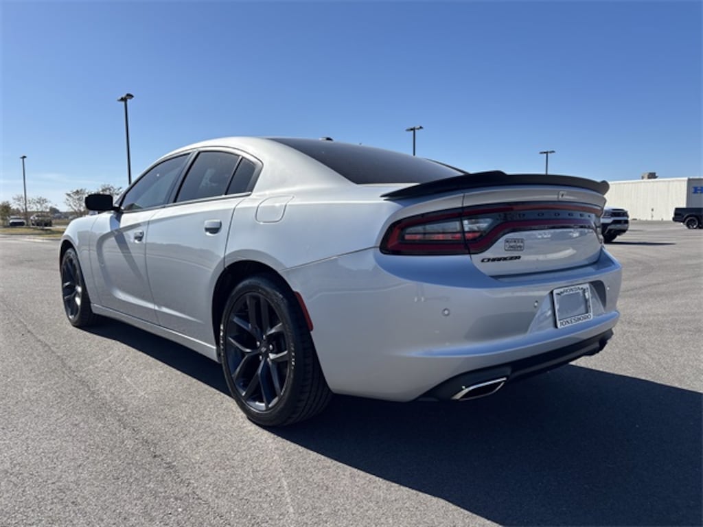 Used 2021 Dodge Charger SXT Sedan